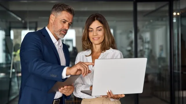 Empresa y pareja